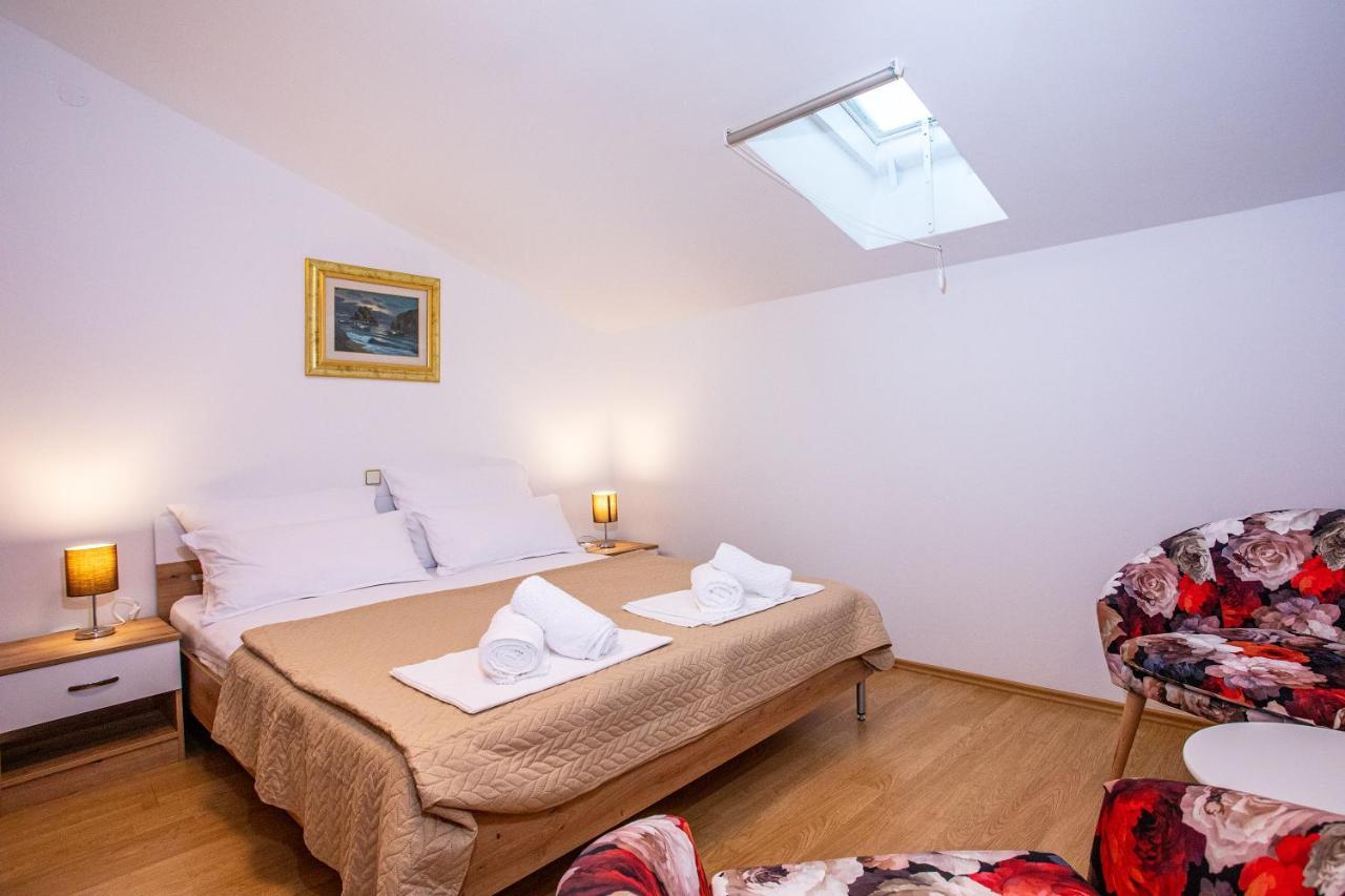 Apartments Adisa Омиш Экстерьер фото