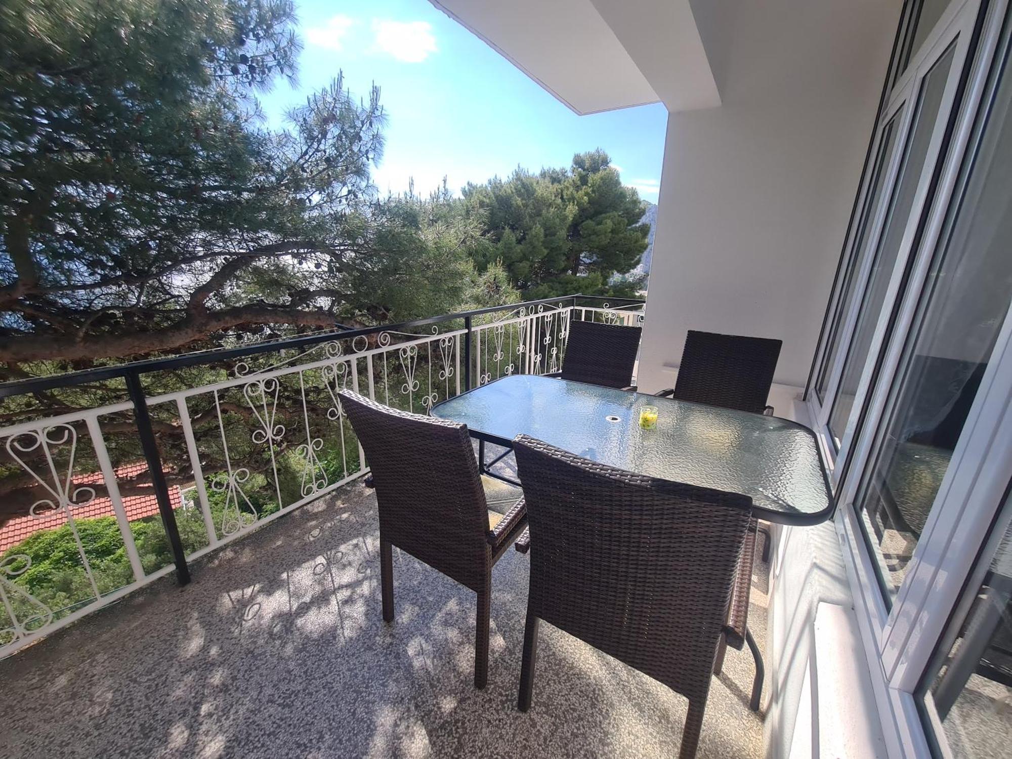 Apartments Adisa Омиш Экстерьер фото